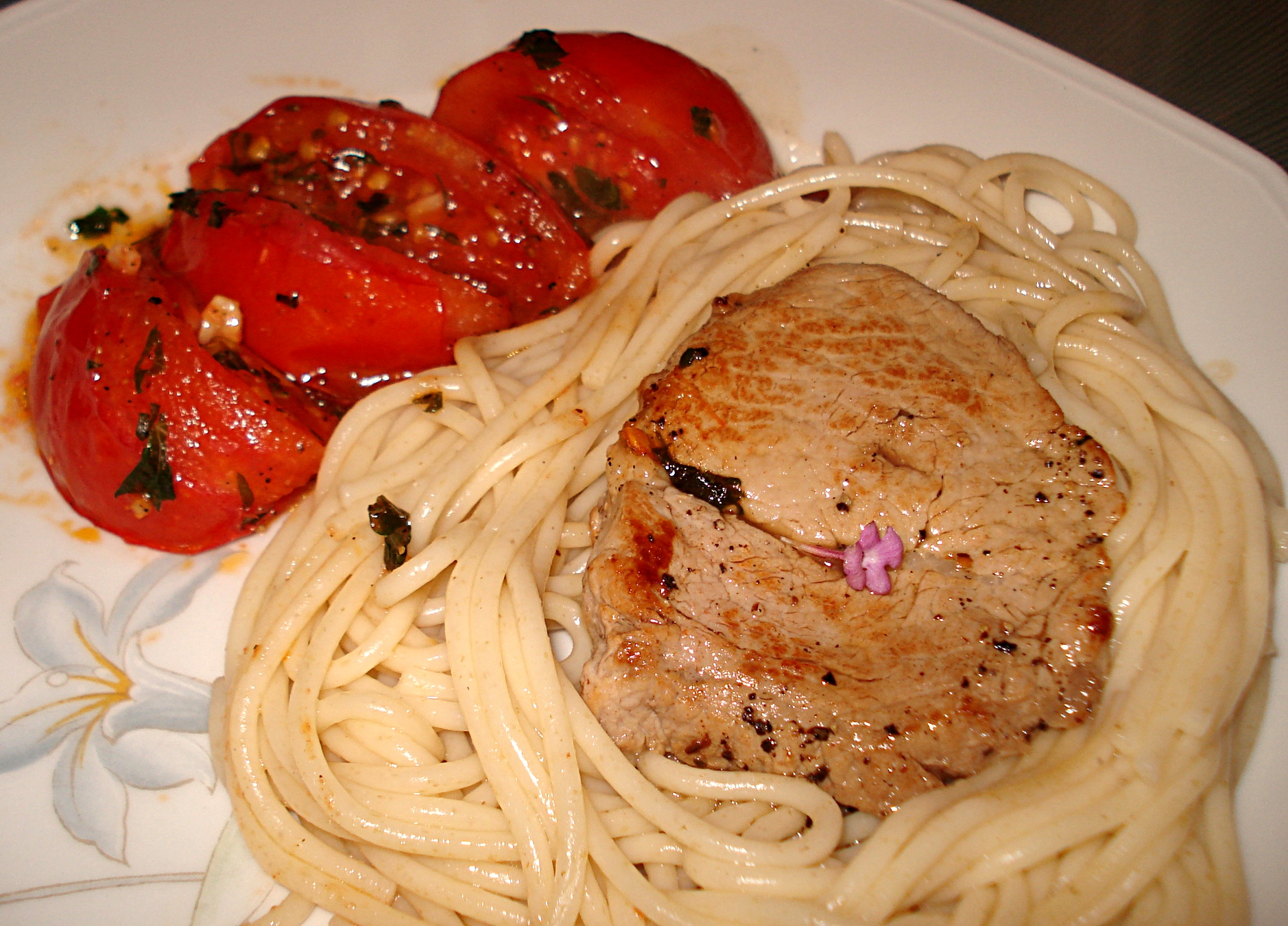 Mdaillons de Veau, Tomates et Spaghetti -- 21/12/10