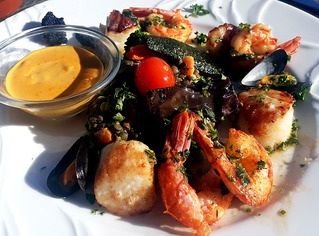 St-Jacques, Crevettes et Moules au soleil